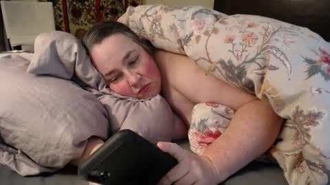 Annie online show from January 11, 2025, 11:24 pm