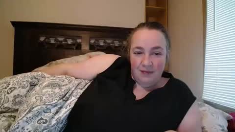 Annie online show from October 26, 2025, 11:31 pm