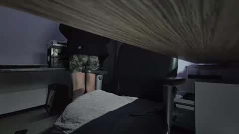 wnhz27 online show from February 23, 2025, 2:40 am