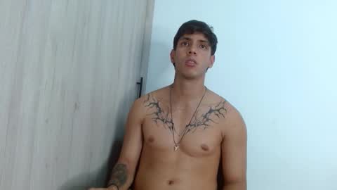 Snapshot of wolf_light chatting on December 13, 2025, 11:32 pm wolf_light online show from December 13, 2025, 11:32 pm