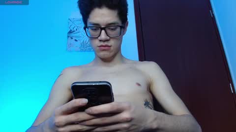  W O L F  online show from November 17, 2025, 1:39 pm