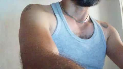 Snapshot of wolfofsea chatting on October 18, 2025, 12:02 am Luis online show from October 18, 2025, 12:02 am