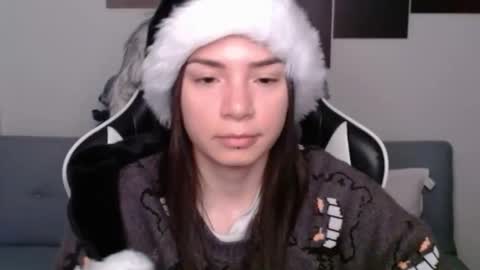 Alex online show from December 19, 2024, 2:23 am