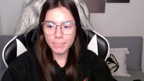 Alex online show from October 14, 2025, 2:12 am