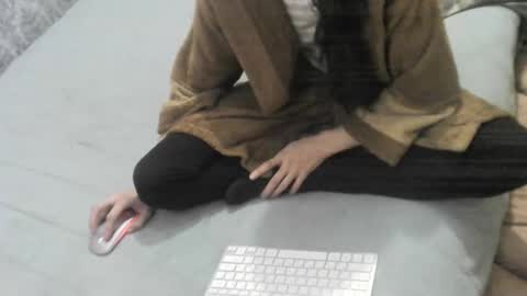 Snapshot of wolfxsnow chatting on December 21, 2024, 6:23 pm wolfxsnow online show from December 21, 2024, 6:23 pm