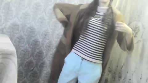 Snapshot of wolfxsnow chatting on December 23, 2024, 1:03 pm wolfxsnow online show from December 23, 2024, 1:03 pm