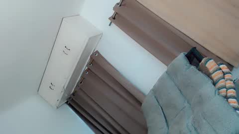 Jexie online show from October 31, 2025, 4:13 am