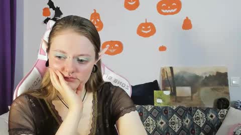 Snapshot of wonderconnie chatting on October 31, 2025, 10:05 am wonderconnie online show from October 31, 2025, 10:05 am