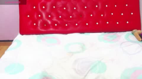 Snapshot of wonderfuldiana chatting on February 22, 2025, 12:40 pm online show from February 22, 2025, 12:40 pm