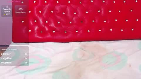 Snapshot of wonderfuldiana chatting on October 18, 2025, 9:15 pm online show from October 18, 2025, 9:15 pm