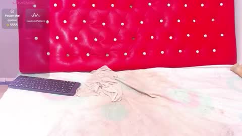 Snapshot of wonderfuldiana chatting on October 26, 2025, 3:07 pm online show from October 26, 2025, 3:07 pm