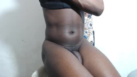 Snapshot of wonderfullight chatting on January 28, 2025, 12:32 pm SHENIEL RODRIGUEZ online show from January 28, 2025, 12:32 pm