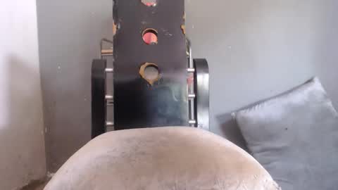 Snapshot of wonderfullight chatting on November 18, 2025, 8:24 pm SHENIEL RODRIGUEZ online show from November 18, 2025, 8:24 pm