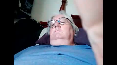 woodpecker115 online show from February 21, 2025, 5:09 pm