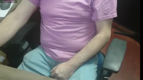 woodworker6473 online show from January 2, 2025, 12:23 am