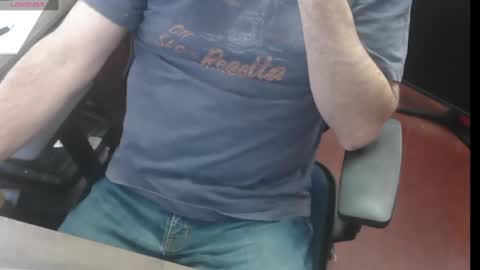 woodworker6473 online show from January 3, 2025, 2:08 pm