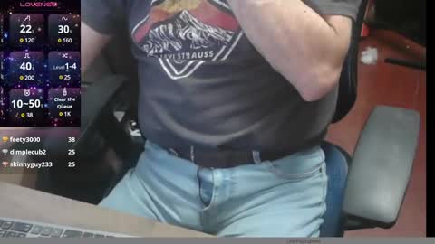 woodworker6473 online show from January 13, 2025, 1:39 pm