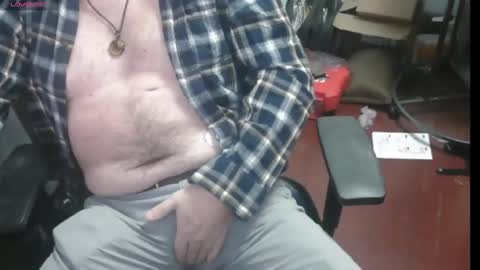 woodworker6473 online show from January 17, 2025, 12:20 am