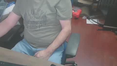 woodworker6473 online show from January 20, 2025, 12:15 am