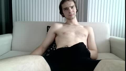 Snapshot of wooziemoo325 chatting on October 29, 2025, 3:09 am Steve Brand online show from October 29, 2025, 3:09 am