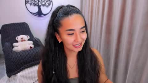 Snapshot of worldofkim chatting on October 13, 2025, 6:24 am dudetta Kim online show from October 13, 2025, 6:24 am