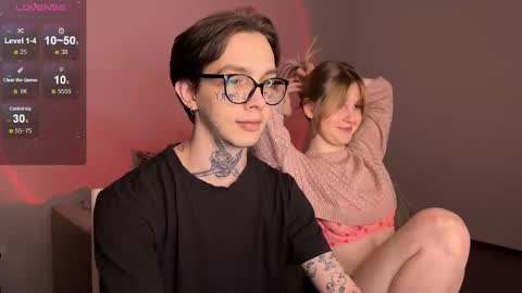 Snapshot of worldofllove chatting on February 16, 2025, 8:11 pm Arnika and Simon online show from February 16, 2025, 8:11 pm