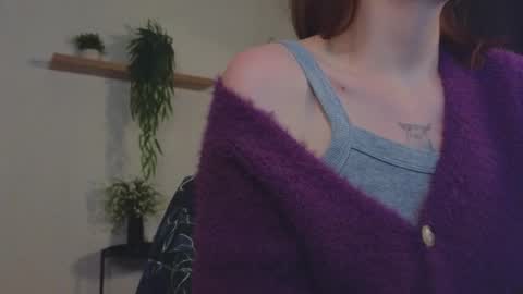 Rebecy online show from November 12, 2025, 2:28 pm