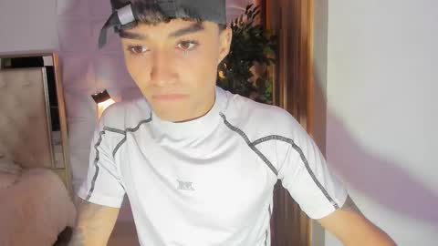 wyatt online show from November 27, 2025, 3:41 am