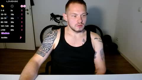 x19marco93x online show from November 30, 2025, 5:50 pm