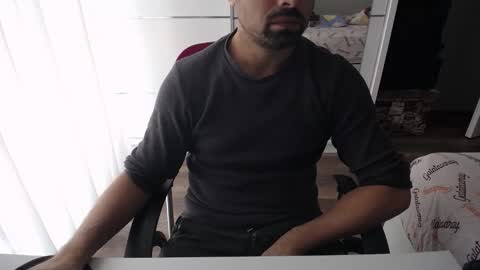 Mr. Lonely online show from September 9, 2025, 9:09 am