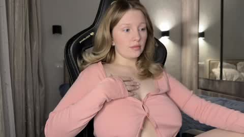 Snapshot of x__ivy_x chatting on January 25, 2025, 6:57 pm eva online show from January 25, 2025, 6:57 pm