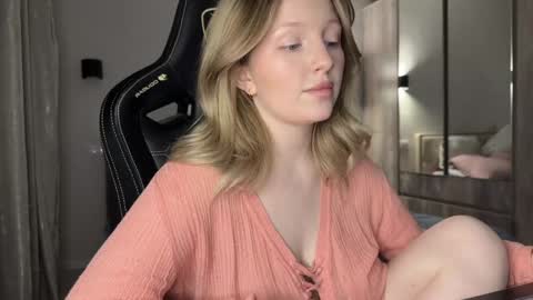 Snapshot of x__ivy_x chatting on January 29, 2025, 3:58 pm eva online show from January 29, 2025, 3:58 pm