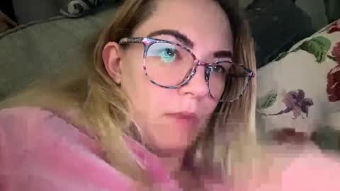 Mariah  online show from December 8, 2024, 12:30 pm