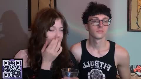 Snapshot of x_files_t chatting on September 19, 2025, 7:36 pm Philipp and Este online show from September 19, 2025, 7:36 pm