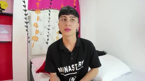 xaanderGrey online show from October 5, 2025, 8:18 pm