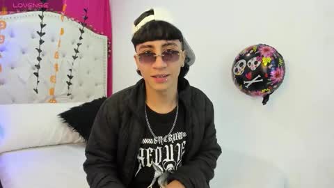 xaanderGrey online show from October 14, 2025, 8:20 pm