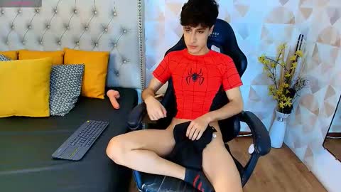 Snapshot of xam_collen chatting on October 23, 2025, 12:48 pm xam_collen online show from October 23, 2025, 12:48 pm