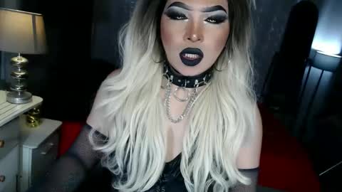 Zhavia online show from September 23, 2025, 6:00 pm