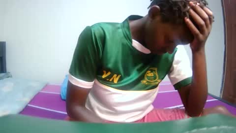 xeenah online show from December 14, 2025, 11:48 am