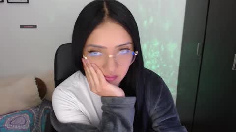 Xia online show from November 28, 2025, 11:18 pm