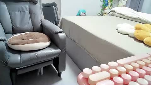 xiaoyu online show from October 1, 2025, 1:39 pm