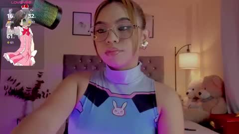 camila online show from November 22, 2025, 9:58 pm