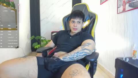 Snapshot of xkevyn chatting on November 19, 2025, 12:38 pm online show from November 19, 2025, 12:38 pm