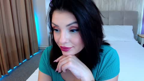 Kim online show from February 4, 2025, 10:45 pm