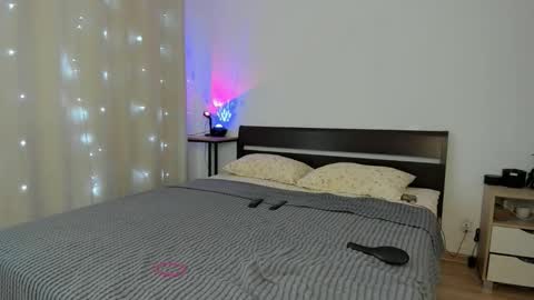 Snapshot of xloe_queen chatting on November 17, 2025, 10:10 am Chloe online show from November 17, 2025, 10:10 am