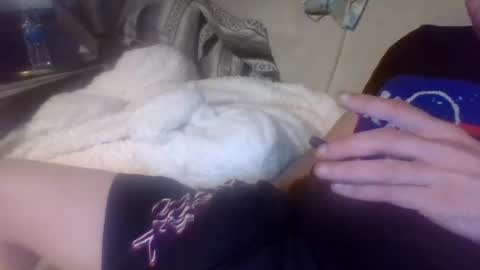 Snapshot of xlpack69 chatting on December 18, 2024, 5:37 am John online show from December 18, 2024, 5:37 am