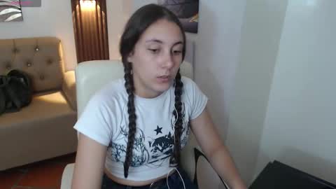 Snapshot of xlunna chatting on September 9, 2025, 7:35 pm lunna online show from September 9, 2025, 7:35 pm