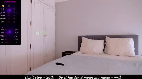 Snapshot of xninajohnx chatting on February 28, 2025, 11:47 am Nina John online show from February 28, 2025, 11:47 am