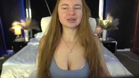 Monica online show from December 2, 2025, 6:41 am