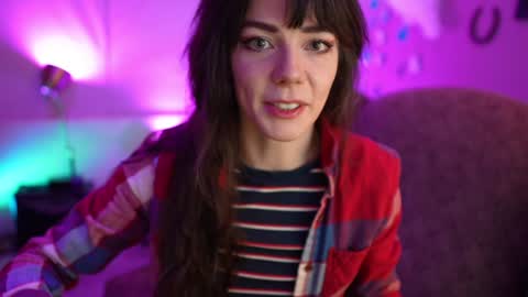 Bella Bondai online show from December 22, 2024, 9:33 am